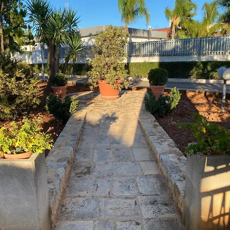 L'isola Di Francesca Conversano